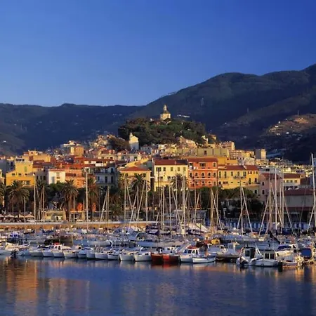 Daire Incantevole Pieds Dans L'eau Sanremo